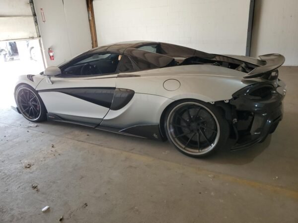 2020 MCLAREN AUTOMOTIVE 600LT - Image 3