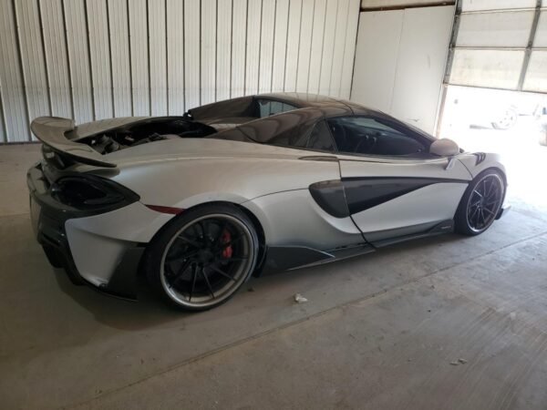 2020 MCLAREN AUTOMOTIVE 600LT - Image 4