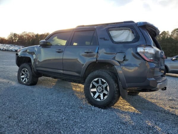 2022 TOYOTA 4RUNNER SR5/SR5 PREMIUM - Image 3