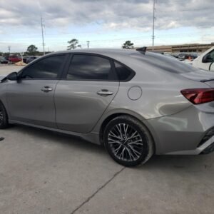 2023 KIA FORTE GT LINE