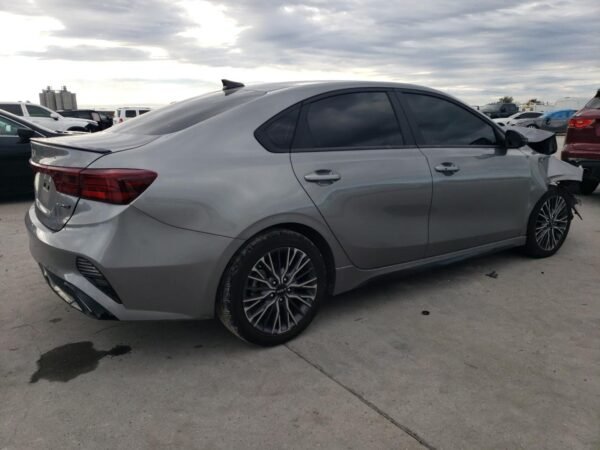 2023 KIA FORTE GT LINE - Image 4