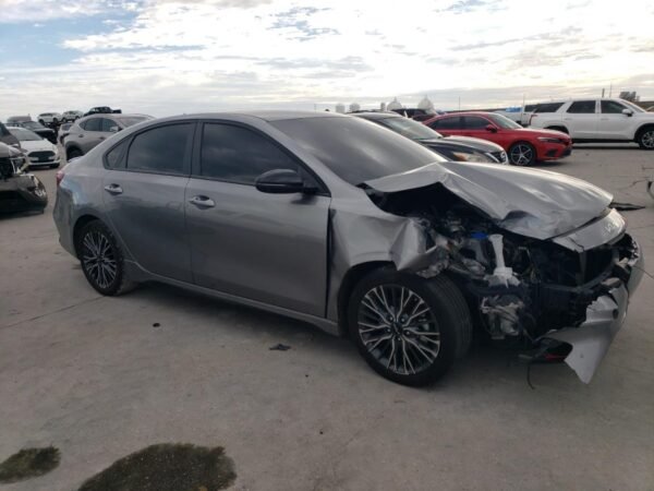 2023 KIA FORTE GT LINE - Image 5
