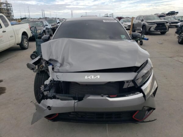 2023 KIA FORTE GT LINE - Image 6