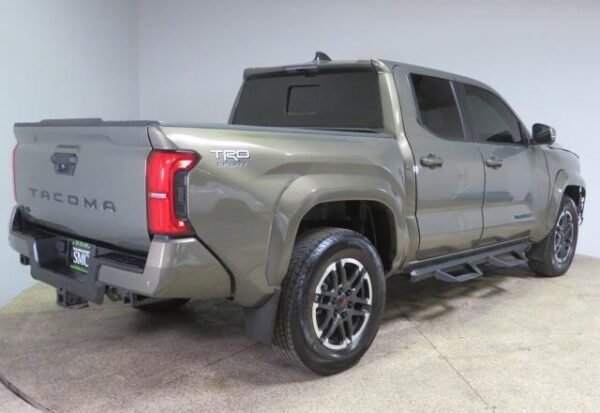 2024 TOYOTA TACOMA DOUBLE CAB - Image 4