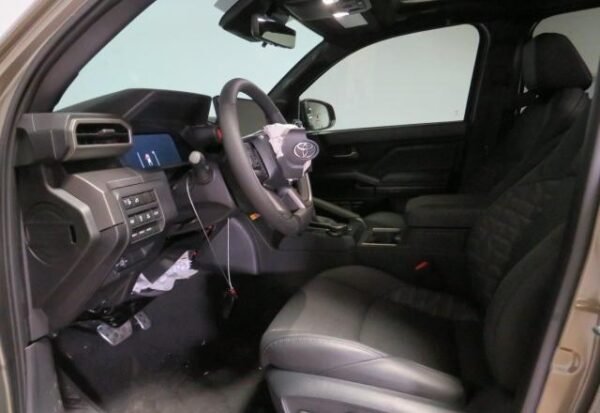 2024 TOYOTA TACOMA DOUBLE CAB - Image 10