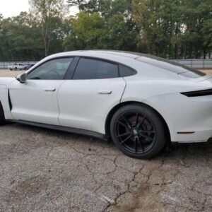 2021 PORSCHE TAYCAN