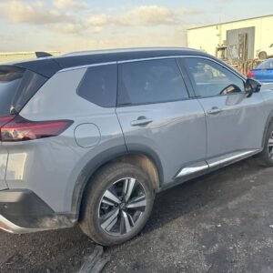 NISSAN XTRAIL PETROL AUTOMATIC SUNROOF