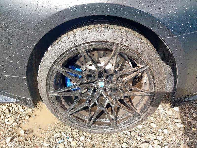 BMW M4 COMPETITION PETROL AUTOMATIC - Image 11