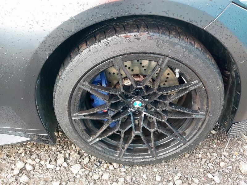 BMW M4 COMPETITION PETROL AUTOMATIC - Image 13